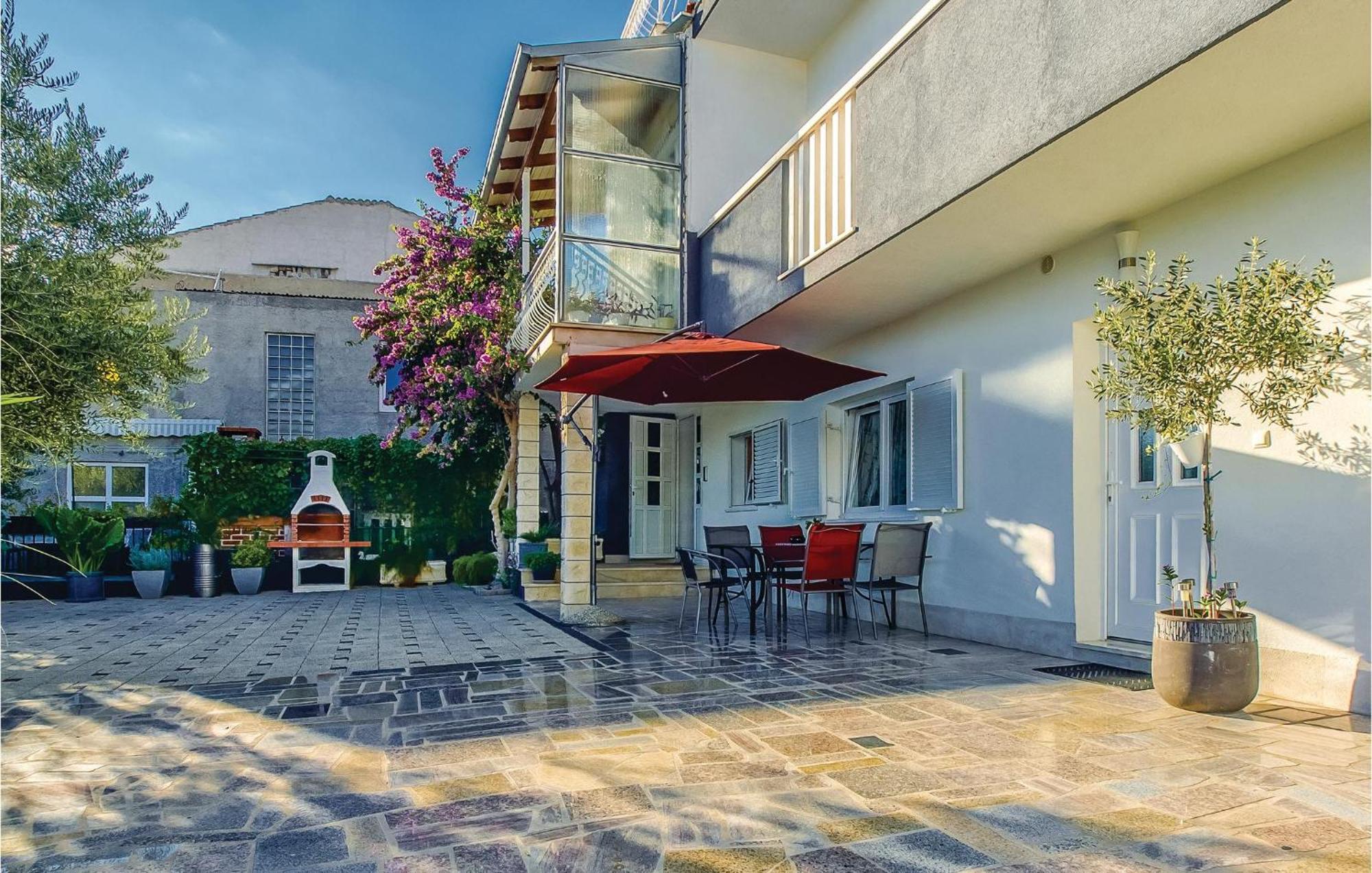 Apartment Stjepana 05 Dugi Rat Exterior photo